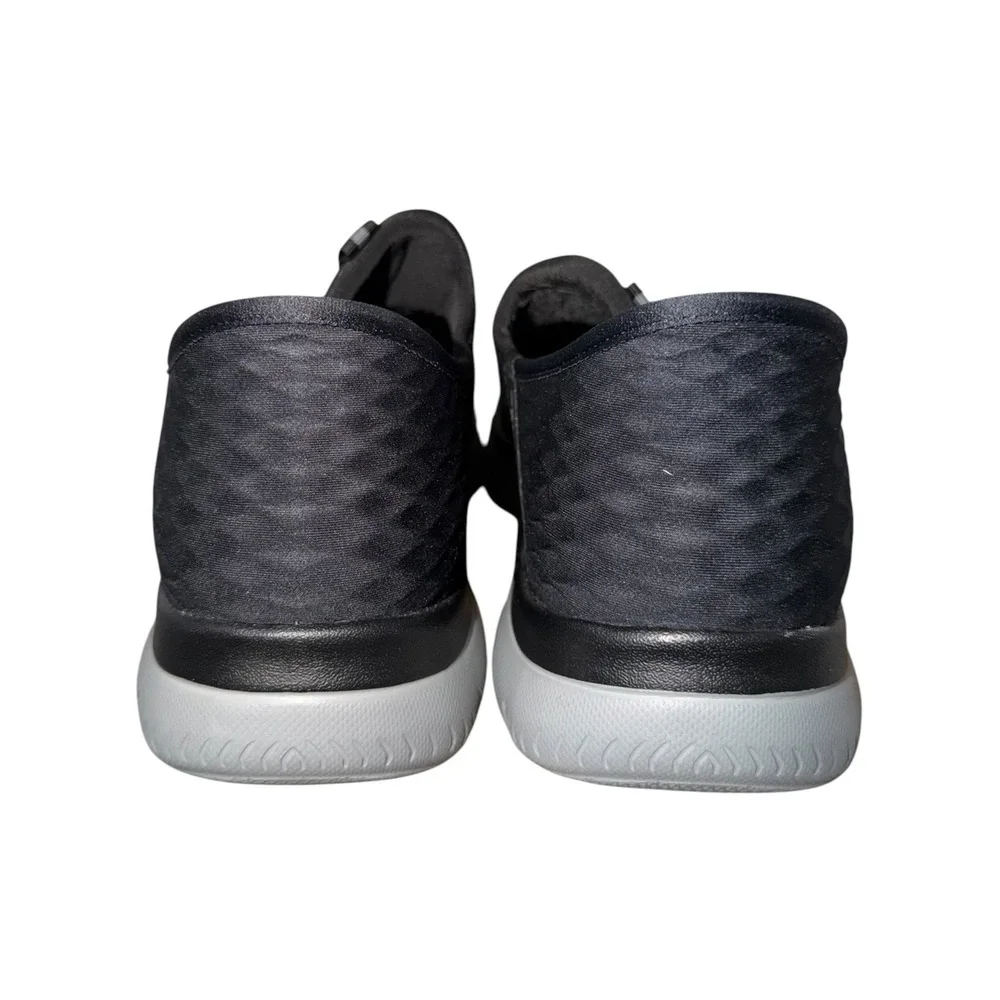 Skechers hands free